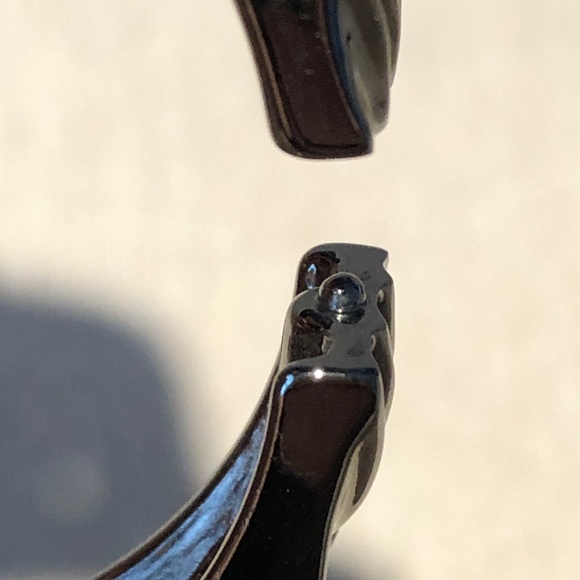 BLACK RHODIUM PLATING HINGED BANGLE BRACELET - Picture 8 of 11